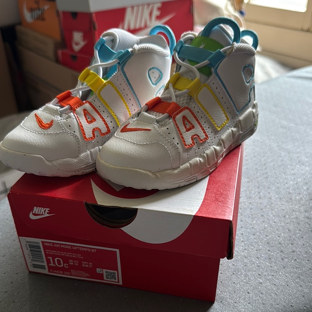 Nike White and Red Retro Sneakers